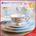 Grace Sweet design Bleu clair Fine Bone China Porcelaine Ensemble de dîner britannique de luxe